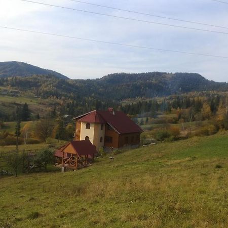 Zacharovany Karpaty Slavske Buitenkant foto