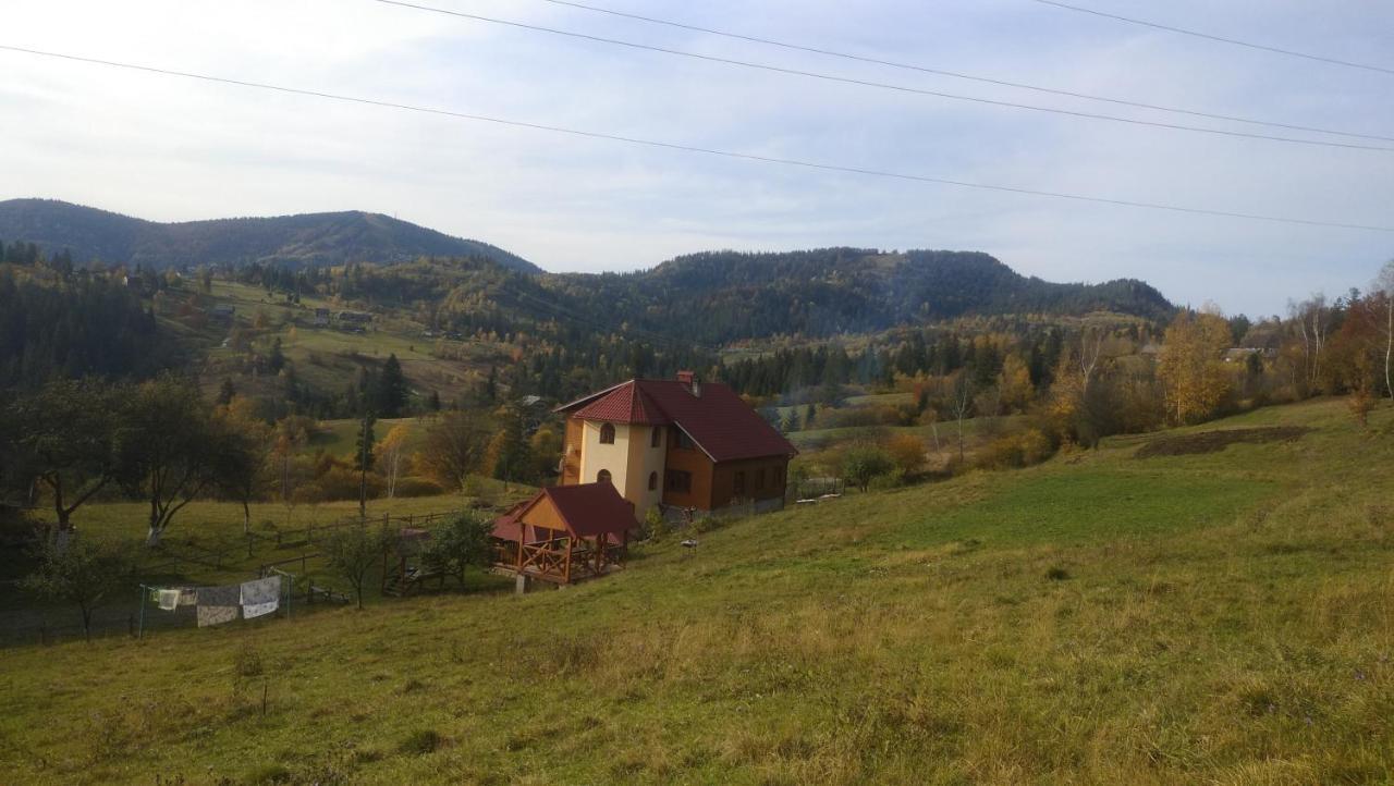 Zacharovany Karpaty Slavske Buitenkant foto