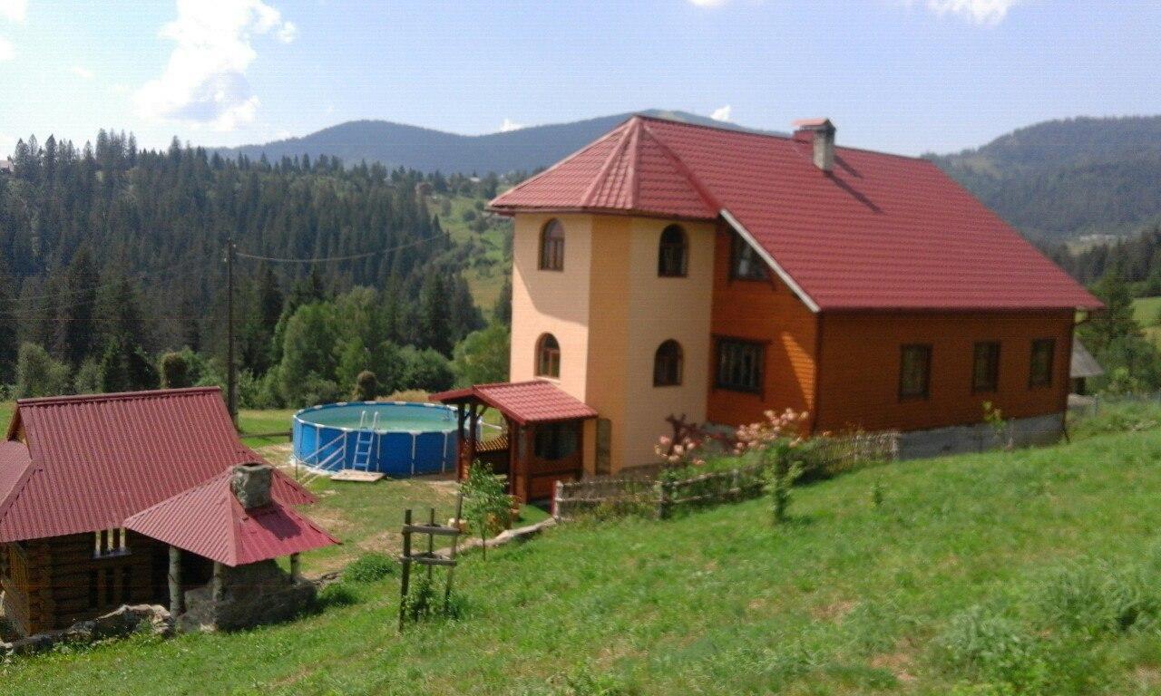 Zacharovany Karpaty Slavske Buitenkant foto